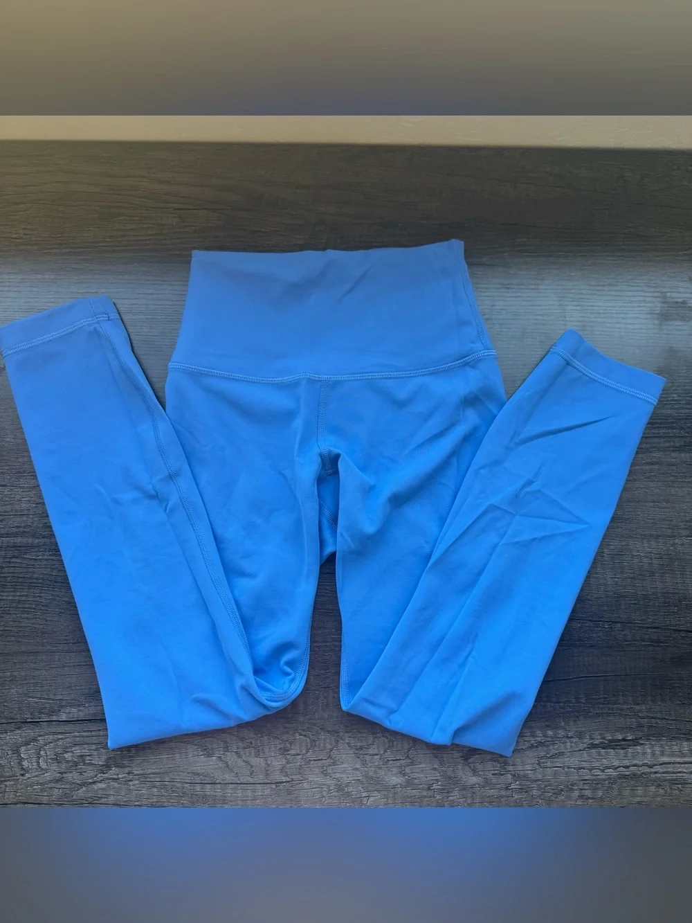 Lululemon Wunder Train High-Rise Crop 23
